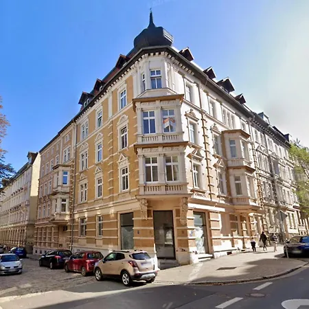#1 Rebelrents - 4p - Smart-tv - Wlan - Voll Ausgestattete Kueche Apartment Zeitz