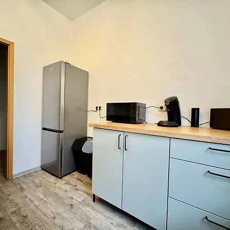 #1 Rebelrents - 4p - Smart-tv - Wlan - Voll Ausgestattete Kueche Apartment Zeitz